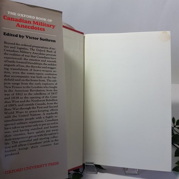 Book The Oxford Book of Canadian Military Anecdotes by Victor Suthren Canada War - Picture 5 of 10